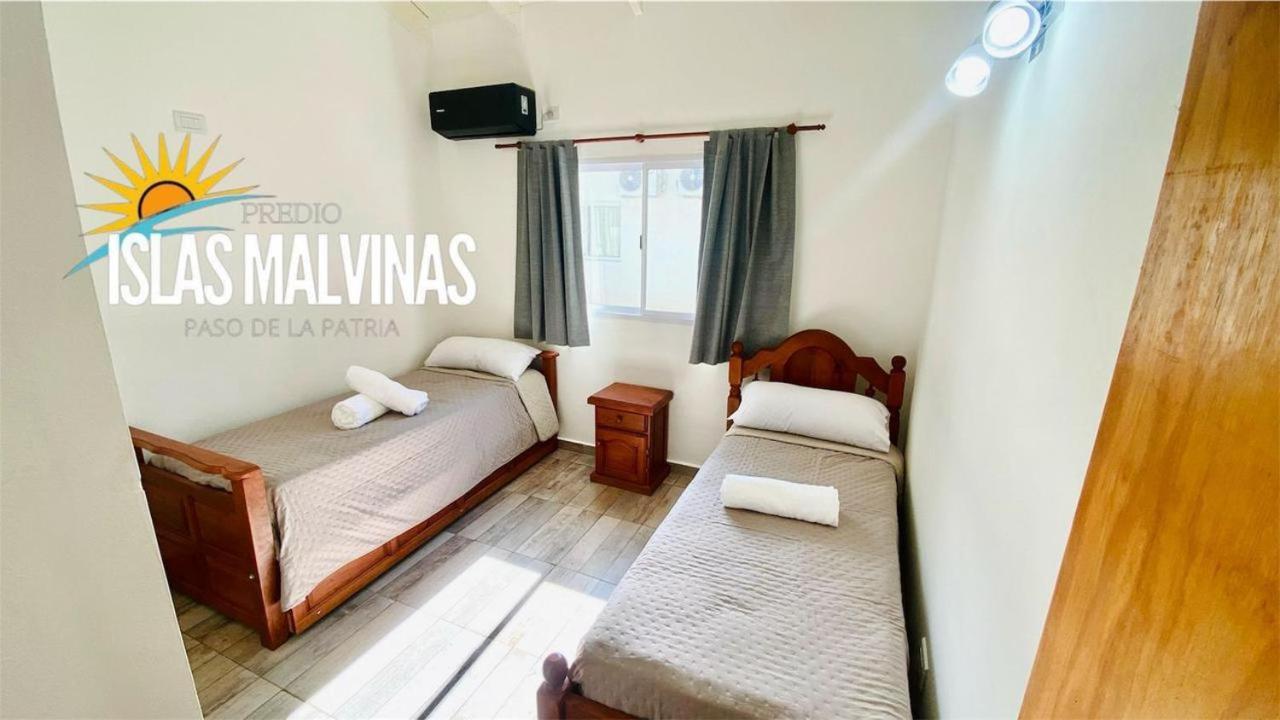 Cabanas Islas Malvinas Paso de la Patria Exterior foto